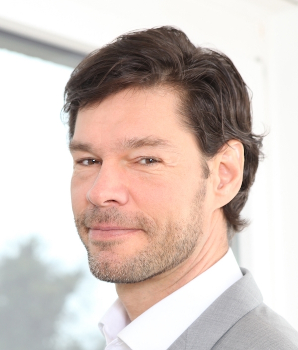 Sandro Küng initio