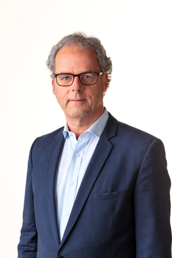 Philip Dönhoff - initio Consultant